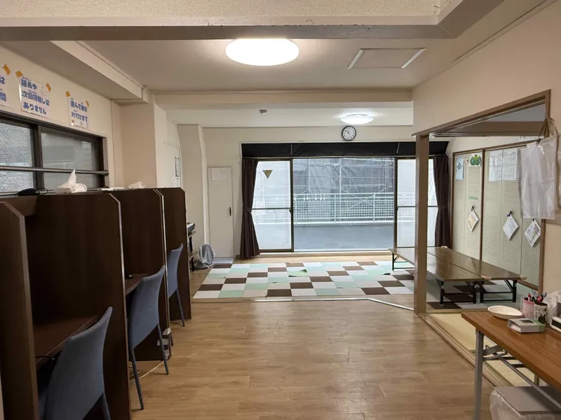月とおひさま 西中島_写真