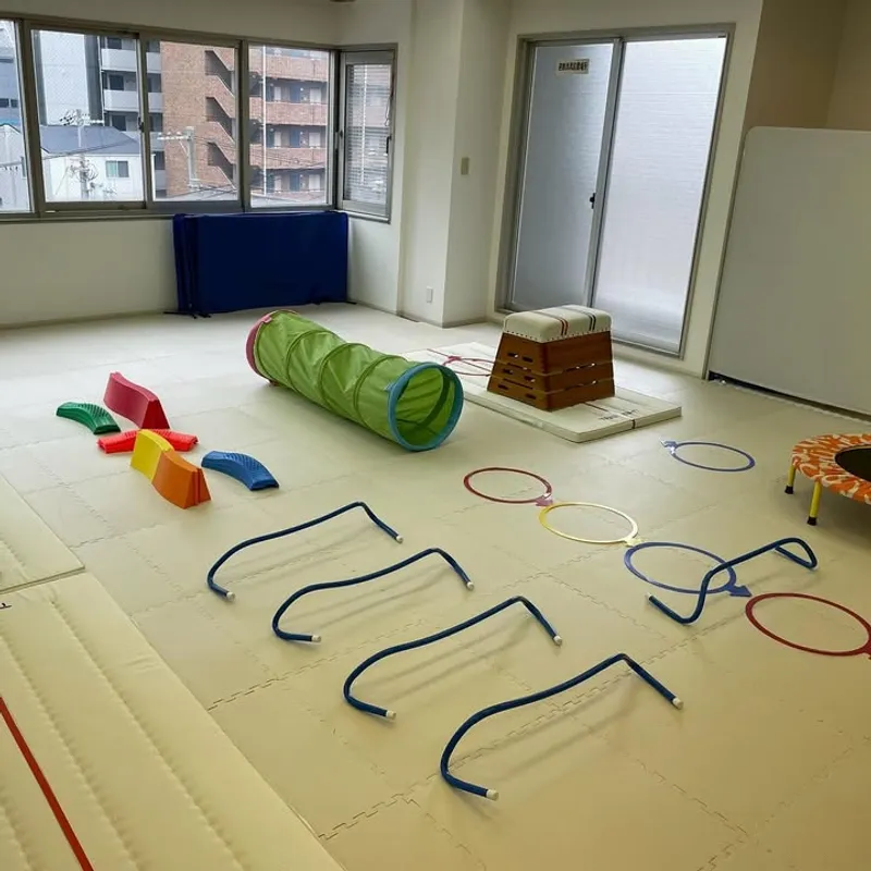 スポーツひろばプレイスキッズ長柄教室_写真