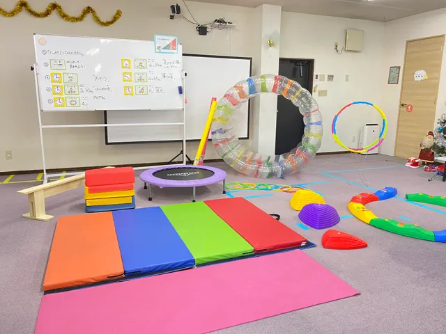 【運動療育】広い運動室＆デジタルツール"LUMO"導入