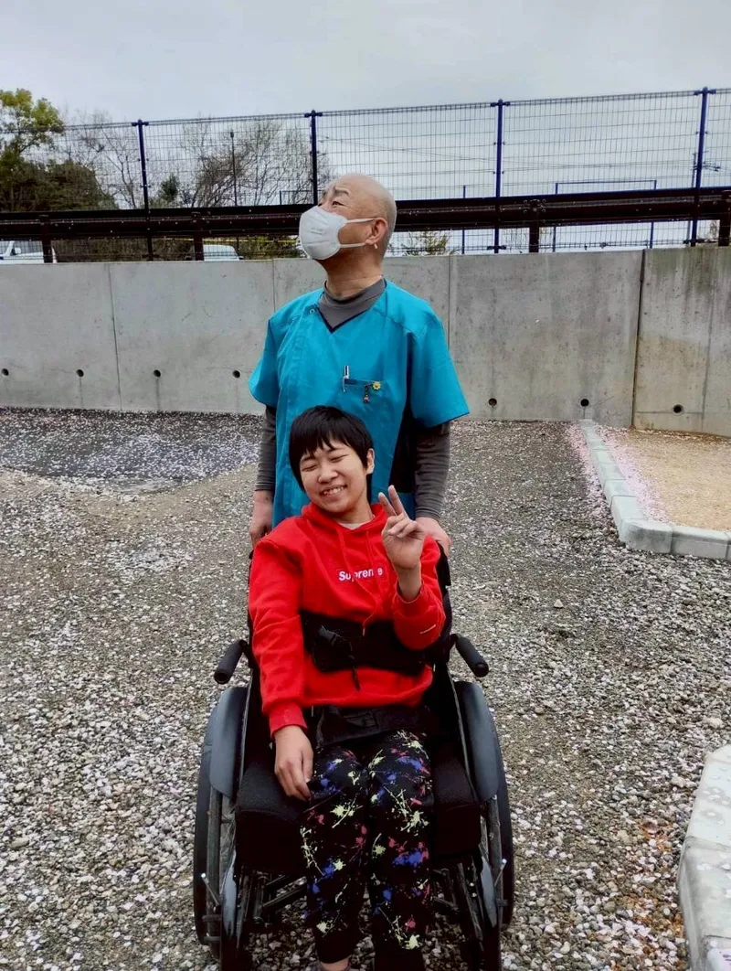 【重心・医療的ケア専門】ひまわり_写真