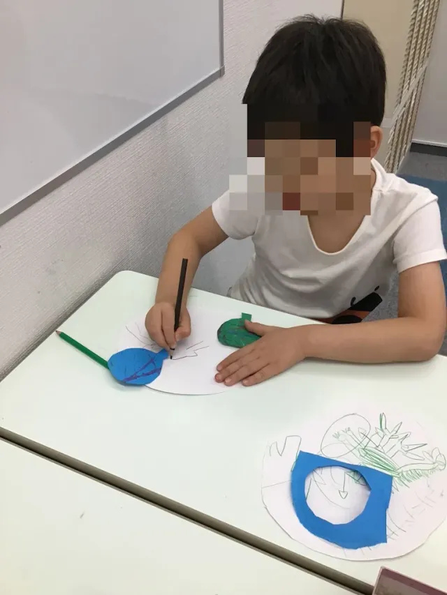【臨床美術プログラム】探究心・感性の育む療育