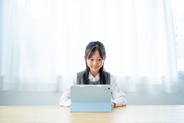 グレーゾーンの子どもが放課後等デイサービスを利用できるのか？その他の支援サービスまでご紹介